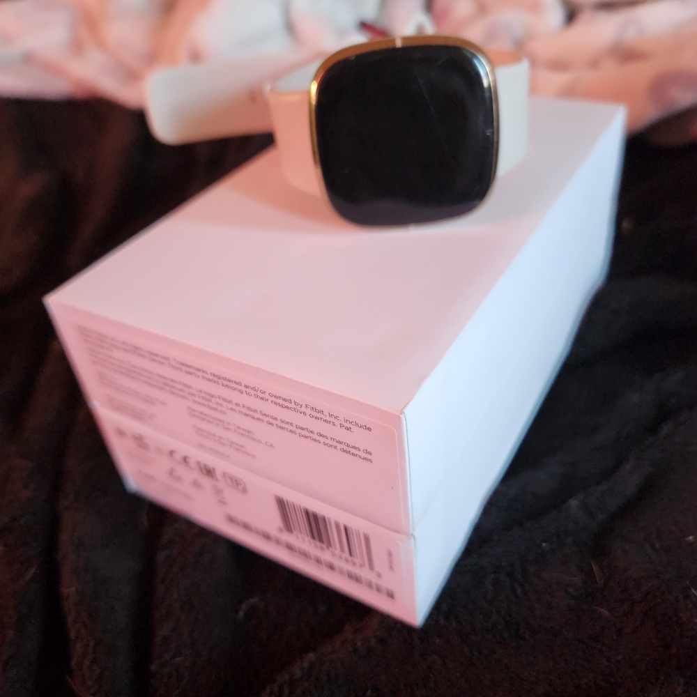 Fitbit Sense - Picture 2 of 3